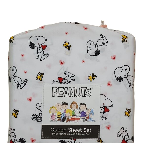 Peanuts Snoopy Woodstock Queen Sheet Set Berkshire Hearts Valentines Anniversary - Picture 2 of 8